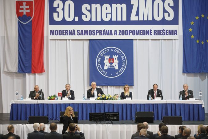 Starostovia a primátori zvolili nového predsedu ZMOS, na poste nahradí Michala Sýkoru
