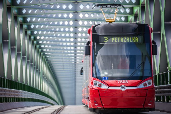 Mestskú dopravu v Bratislave čakajú zmeny, električky a trolejbusy budú mať nový cestovný poriadok