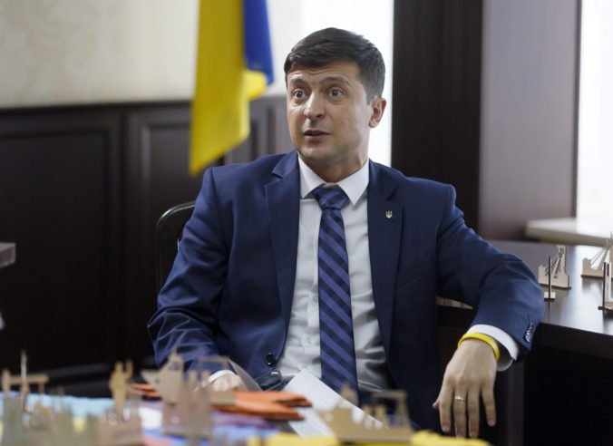 Ukrajinský parlament sa opäť vzoprel prezidentovi Zelenskému, odmietol prijať rezignáciu vlády