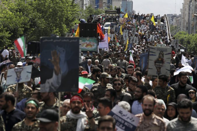 Tisíce Iráncov protestovali proti izraelskej okupácii a vyjadrili podporu Palestínčanom