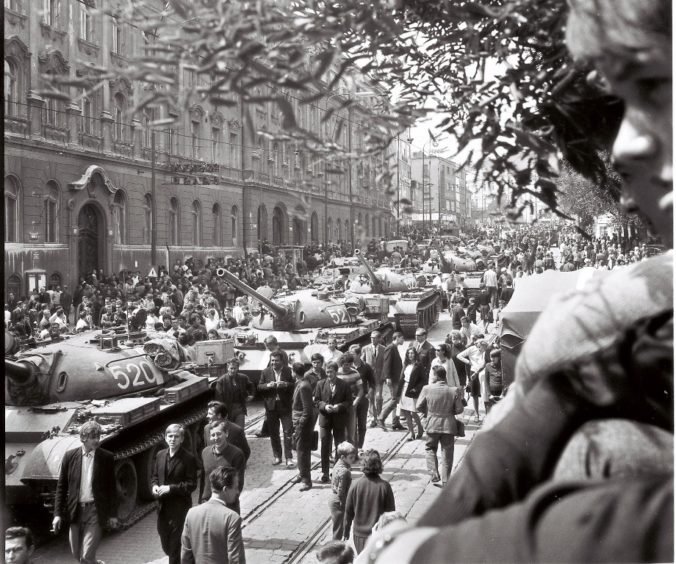 Ruskí komunisti chcú opäť presadiť, že okupácia Československa v roku 1968 bola zákonnou akciou