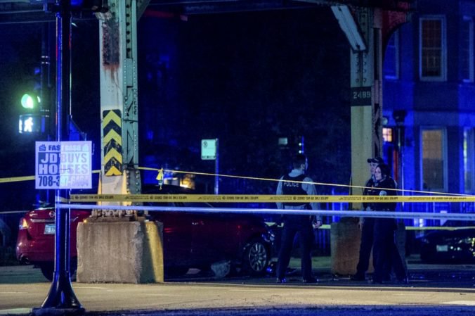 Násilný víkend v Chicagu si vyžiadal viac ako 50 zranených, polícia zhabala desiatky zbraní