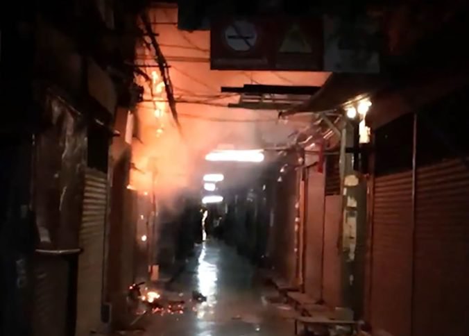 Video: Známy trh Chatuchak zasiahol požiar, zničil desiatky stánkov