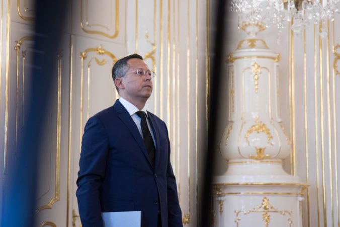 Minister Kamenický preberie po Kažimírovi aj miesto v rade guvernérov v štyroch bankách