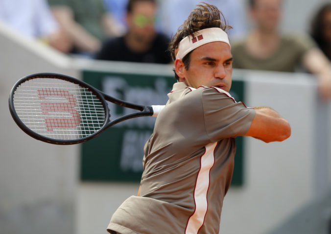 Roland Garros čaká súboj velikánov, Nadal vyradil Nišikoriho a Federer sa predral cez Wawrinku
