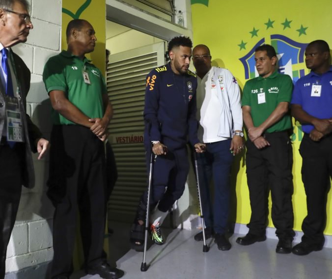 Neymar si pre roztrhnuté väzy v členku nezahrá na Copa América