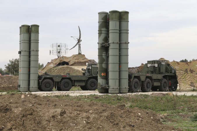 USA varujú Turecko pred nákupom ruského protiraketového systému S-400
