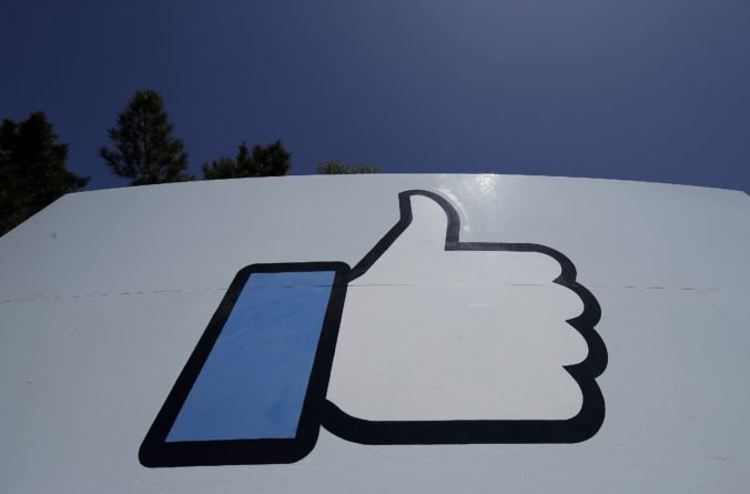 Facebook v Londýne zamestná stovky ľudí na odstraňovanie škodlivého obsahu