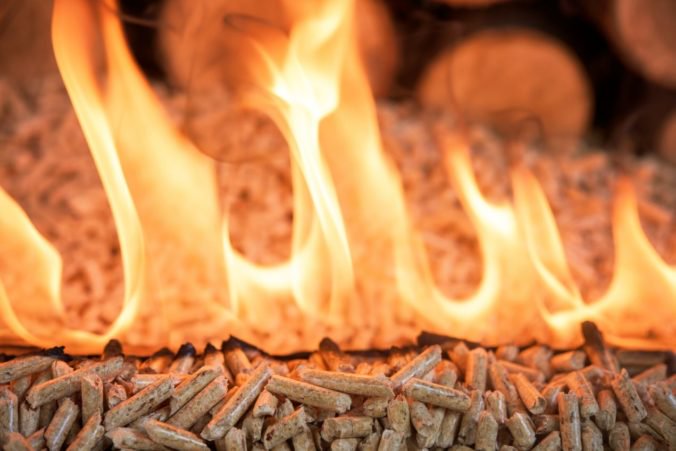 Slovenské domácnosti získali poukážky na kotly na biomasu, ale všetky dotácie sa nerozdali