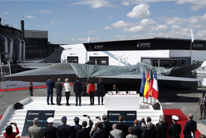 Francúzi, Nemci a Španieli chcú vyvinúť európsku stíhačku budúcnosti aj vzdušný bojový systém