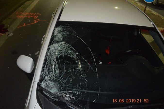 Foto: Chodca na priechode v Nitre zrazilo auto, zomrel v nemocnici