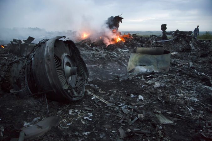 Video: Boeing 777 nad Ukrajinou zostrelili Rusi, z vraždy 298 ľudí na palube obvinili štyroch mužov