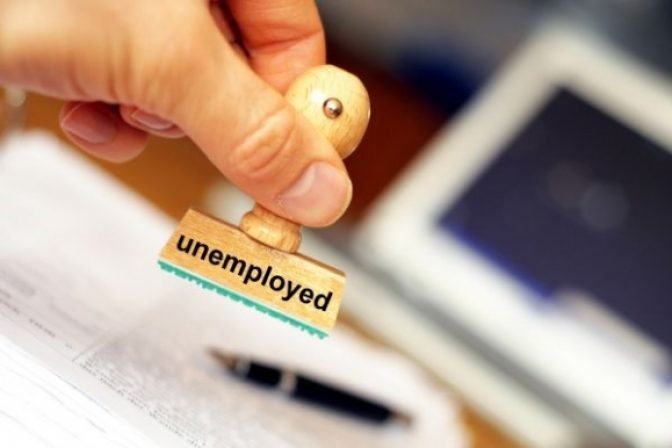 Nezamestnanosť na Slovensku sa drží pod piatimi percentami a opäť dosiahla nový rekord