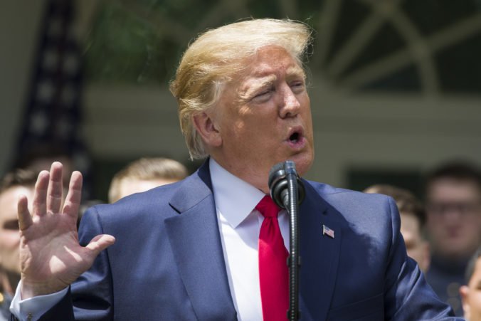 Prezident Trump schválil útok na Irán, operáciu po jej začatí odvolal
