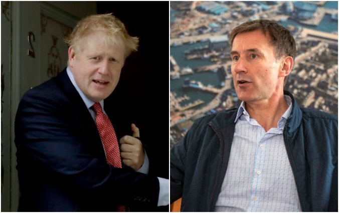 Jeremy Hunt v súboji o lídra konzervatívcov stupňuje útoky na Borisa Johnsona