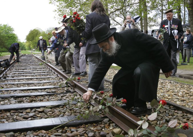 Holandské železnice zaplatia vojnové reparácie v desiatkach miliónov eur za transporty Židov