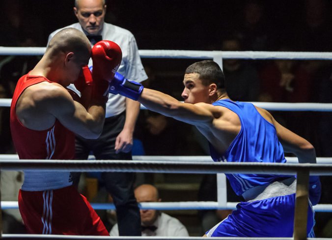 Boxer Andrej Csemez prehral s Ukrajincom Chyžňakom a v Minsku získal bronz
