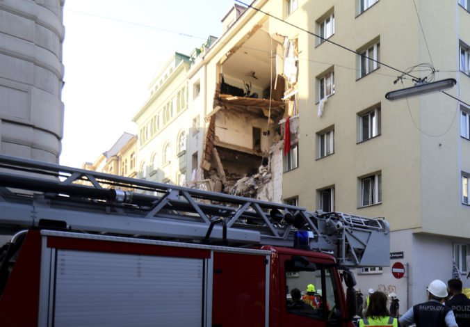 Video: Záchranári vytiahli ďalšie telo z trosiek domu vo Viedni, ktorý zničil výbuch plynu