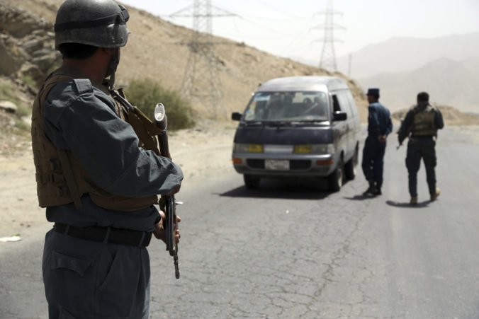 Výbuch bomby v mešite na severe Afganistanu zranil najmenej jedenásť ľudí