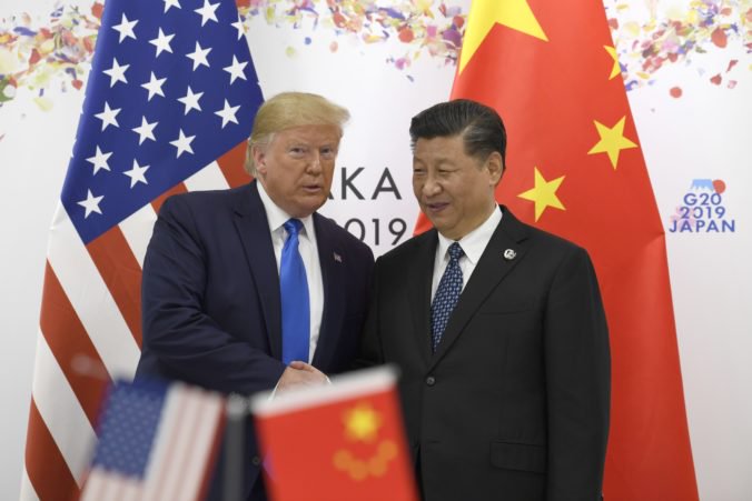 Trump a Si Ťin-pching dohodli prímerie v rámci obchodnej vojny, ale clá zatiaľ zostanú v platnosti