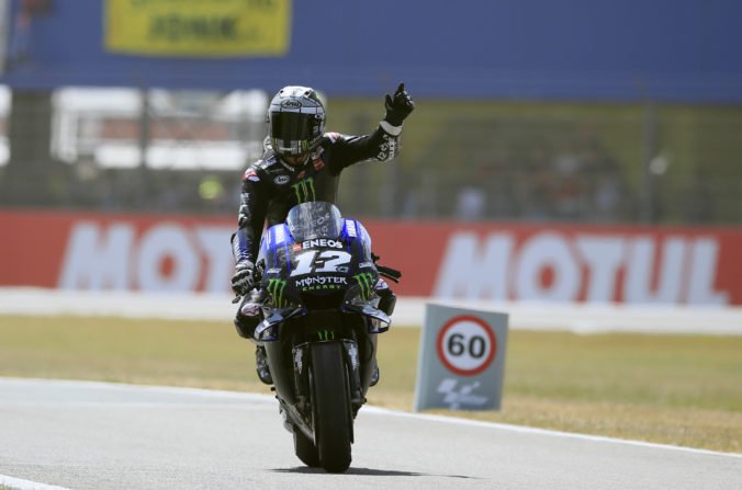 Viňales ovládol Veľkú cenu Holandska v MotoGP, zvádzal boj s Márquezom