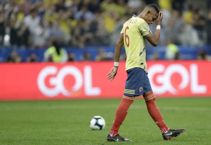 Obrancovi Tesillovi sa vyhrážajú smrťou pre zmarenú jedenástku vo štvrťfinále Copa América