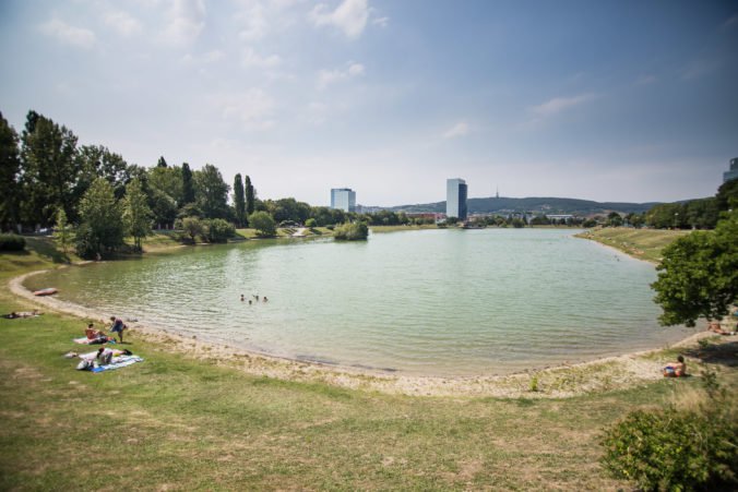 Polícia chytila zlodejov z kúpaliska Kuchajda, Jánovi a Terézii hrozí väzenie