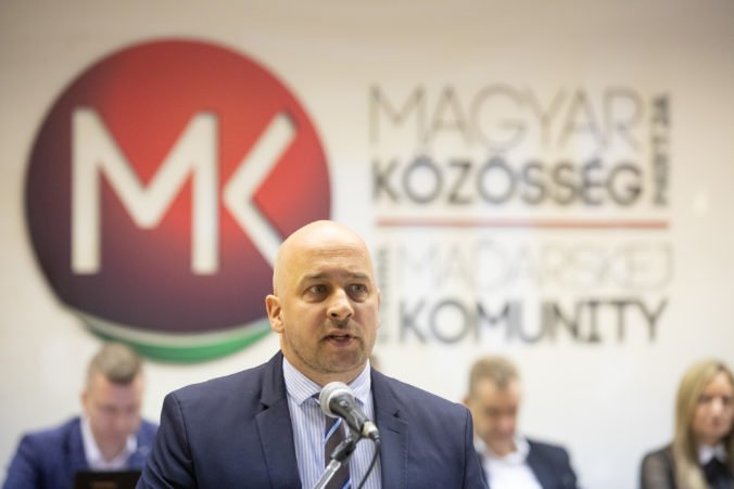 Maďarské fórum a Strana maďarskej komunity naznačili spoluprácu, chcú nájsť riešenie pre voličov