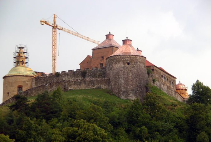 Pellegriniho vláda odklepla rekonštrukciu hradu Krásna Hôrka, práce sú rozdelené do troch etáp