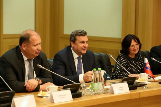 Úspechom slovenskej misie v Rusku je podľa Danka komunikácia Slovnaftu a Gazpromu
