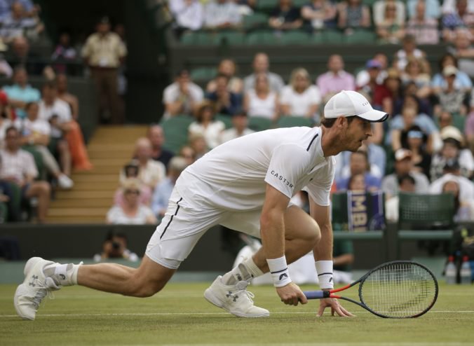 Andy Murray má za sebou víťazný návrat, na Wimbledone je v druhom kole štvorhry