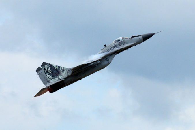 Let stíhačiek MiG-29 môže spôsobiť supersonický tresk, štartovať budú zo Sliača