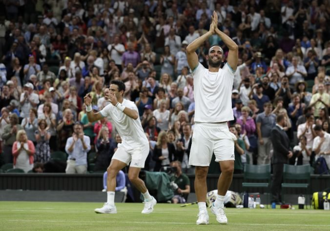 Video: Finále mužskej štvorhry na Wimbledone trvalo takmer päť hodín, drámu vyhrali Cabal s Farahom