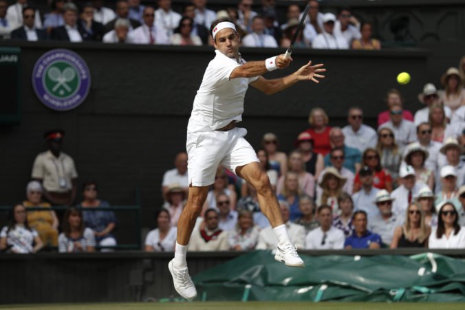 Federer nehrá tenis pre rekordy, nemôže uveriť obrovskej premrhanej šanci vo finále Wimbledonu