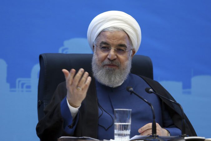 Irán je pripravený rokovať so Spojenými štátmi, ak stiahnu ekonomické sankcie