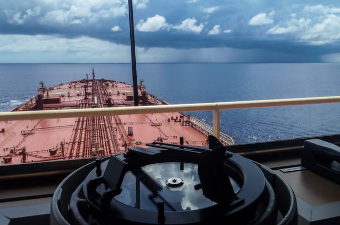 Irán údajne pomohol ropnému tankeru v Hormuzskom prielive. USA sa obávajú, že sa plavidla zmocnil