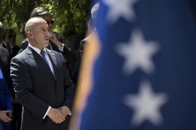 Expremiér Kosova Ramush Haradinaj odcestoval do Haagu, kde ho vypočuje špeciálny súd