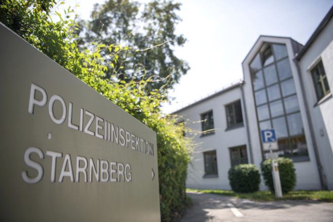 Sto tínedžerov „obliehalo“ policajnú stanicu v Nemecku, prišli si pre zadržaného kamaráta