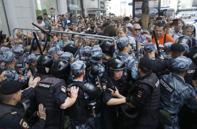 Foto: Rusko bude slobodné, skandovali demonštranti na proteste v Moskve, polícia zatkla stovky ľudí