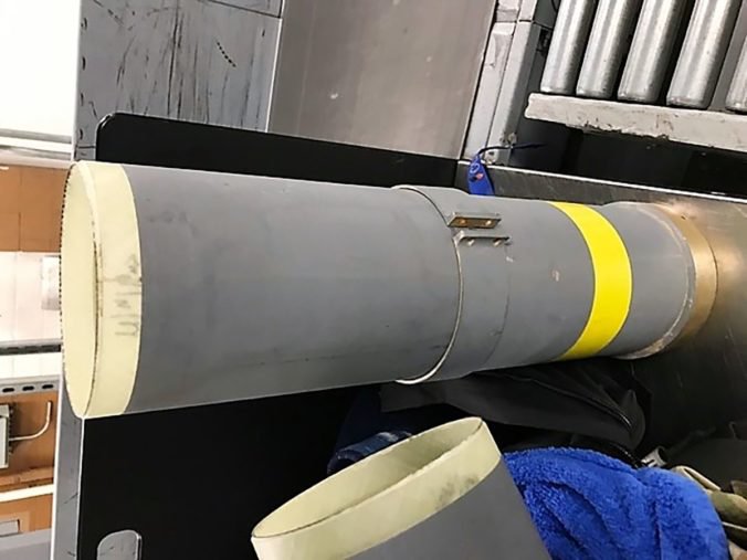 Foto: Na letisku v Marylande našli v batožine cestujúceho raketomet