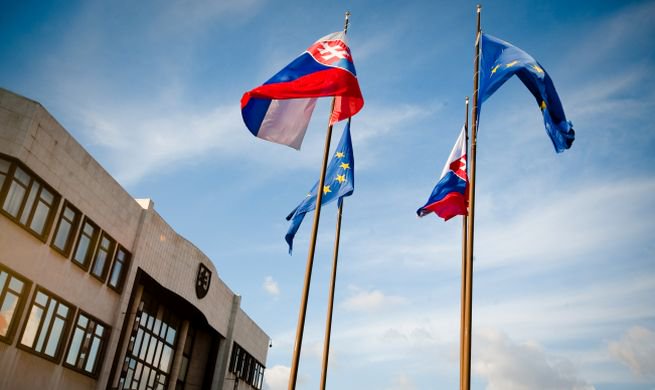 Slováci chcú prispieť na stavbu Dankovho stožiara pred parlamentom, vyzbierajú desaťtisíce eur
