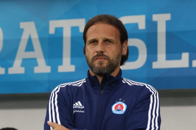 Futbalisti ŠK Slovan Bratislava splnili cieľ, výkon „belasých“ v Prištine pochválil aj tréner Kozák