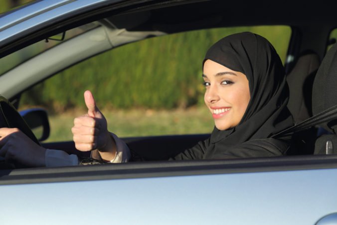 Ultrakonzervatívna Saudská Arábia zlepšuje práva žien, budú môcť cestovať bez povolenia mužov