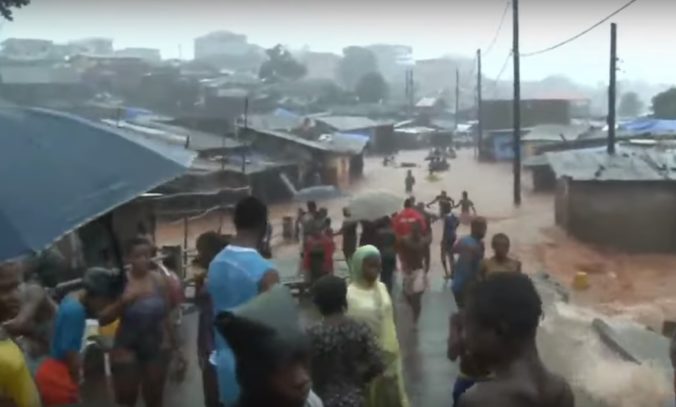 Veľké povodne v Sierra Leone usmrtili najmenej päť ľudí, meteorológovia však hlásia ďalšie zrážky