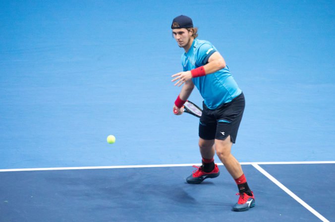 Lukáš Lacko v úvodnom kole na challengeri v Aptose nestratil ani set