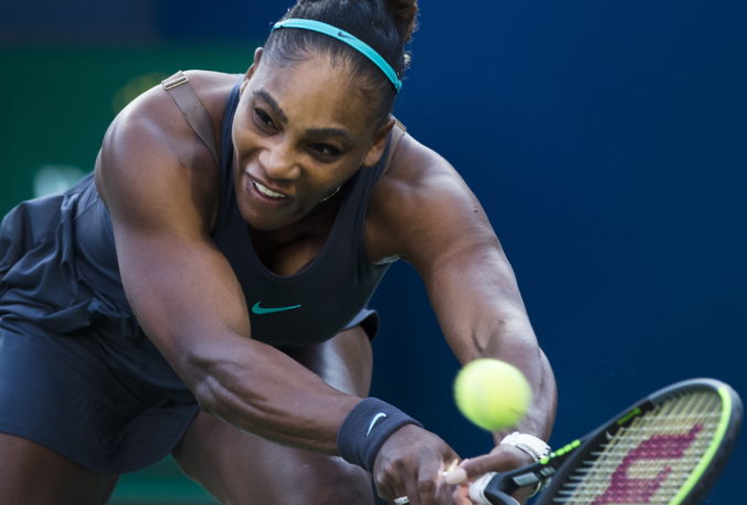 Serena Williamsová sa dočkala skalpu Osakovej, ale Japonka bude opäť ženskou svetovou jednotkou