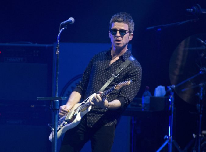 Hudobník Noel Gallagher sa sťahuje z Londýna, dôvodom je násilie v okolí jeho domu