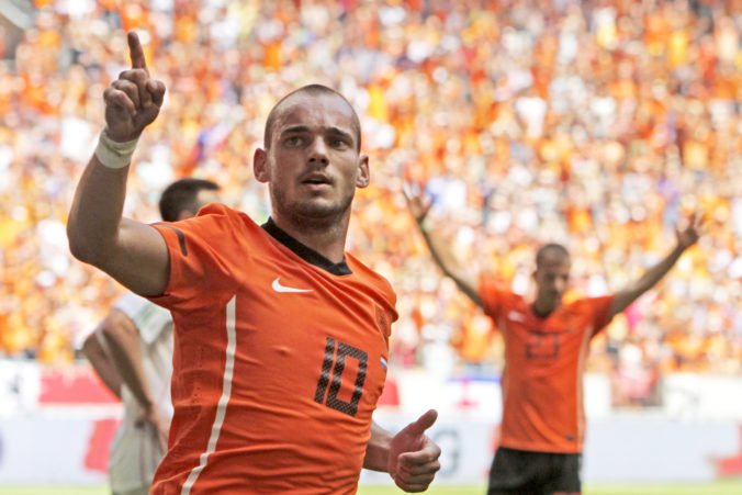 Hviezdny Wesley Sneijder ukončil kariéru, strelil víťazný gól proti Slovensku na MS 2010