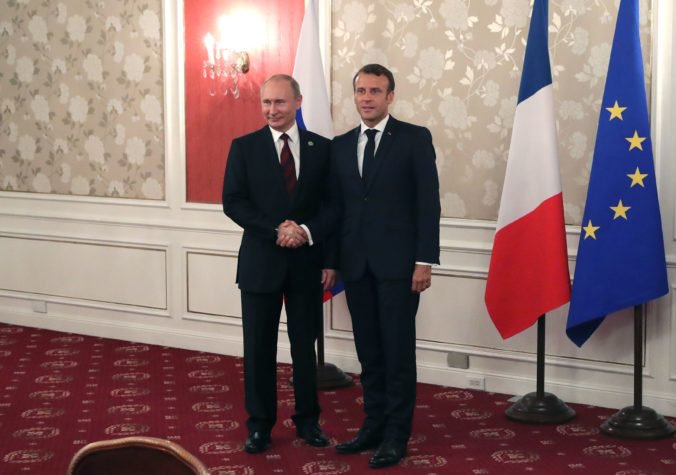 Macron sa pred summitom G7 stretne s Putinom, diskutovať budú o najväčších svetových krízach