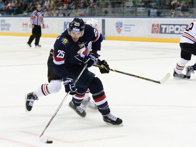 Marek Viedenský trénuje s HC Slovan Bratislava, s bývalým klubom zrejme podpíše aj zmluvu